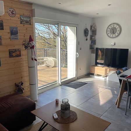 Gîte des Brimbelles La Neuveville-Devant-Lepanges Extérieur photo